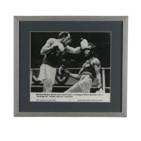   MTI boxing photo - Havanna - Imre Bácskai's strike against Mendoza
