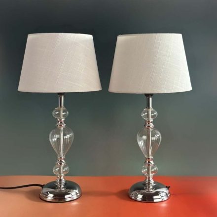 Klasszikus stílusú olasz üveg lámpapár – választható fehér vagy fekte búrával - 