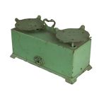Swan-headed iron mint green 5 kg scale by Pataki & Farkas