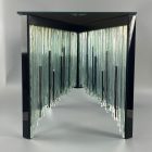 Egyedi üveglapos "Matrix" dohányzóasztal 