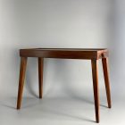 Felújított mid-century tömörfa lerakó asztalka 