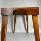 Felújított mid-century tömörfa lerakó asztalka 