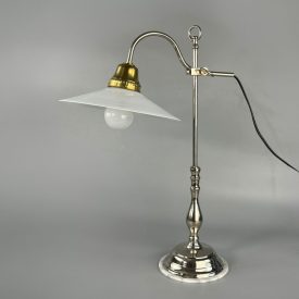 Bank lamp with milk glass shade -1940/50